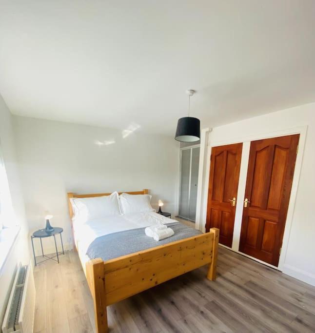 Valley Lodge 3 Bedroom Retreat In Craigantlet Hills Belfast Exterior photo